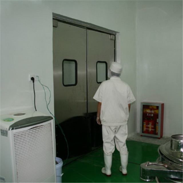 深圳仓库自由门.jpg